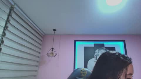 Snapshot of andrea_ramoss_ chatting on February 25, 2:36 am Andrea Ramos online show from February 25, 2:36 am