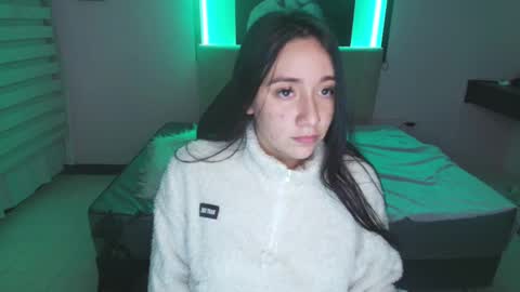 Snapshot of andrea_ramoss_ chatting on February 27, 7:34 am Andrea Ramos online show from February 27, 7:34 am
