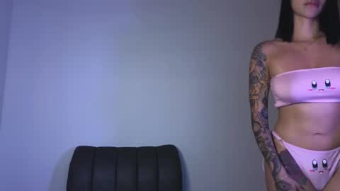    online show from March 11, 9:15 pm