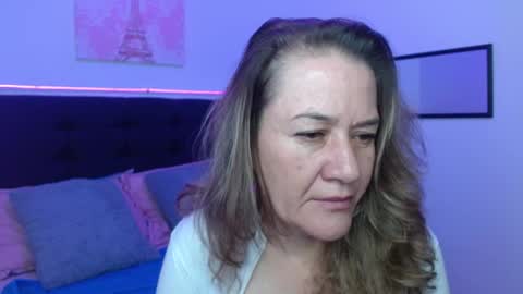 andreea_xx online show from February 8, 1:48 pm