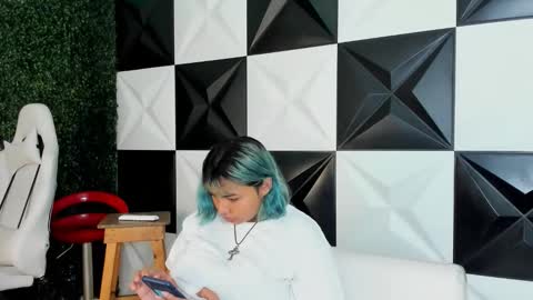 andy online show from December 4, 9:26 pm