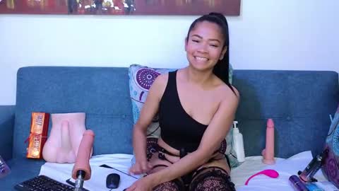 Anell online show from February 21, 3:34 am