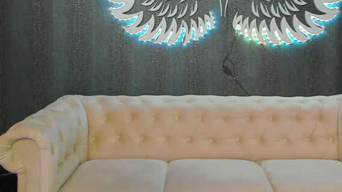 Snapshot of anemariejolie chatting on January 24, 10:51 pm Anne online show from January 24, 10:51 pm