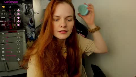 Snapshot of angel7you chatting on December 5, 10:01 pm Eva online show from December 5, 10:01 pm