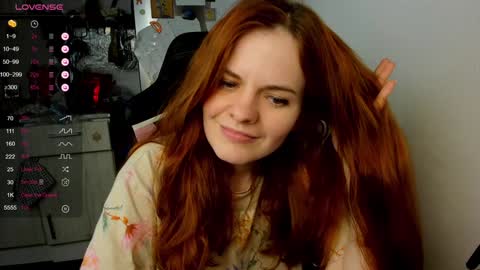 Snapshot of angel7you chatting on December 17, 11:28 am Eva online show from December 17, 11:28 am