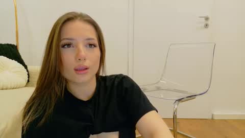 angel__vibe online show from March 19, 8:57 pm