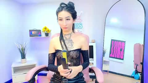 Angel Cooper online show from May 25, 7:35 pm