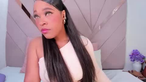 Snapshot of angel_dthroat3 chatting on October 11, 2:42 pm Angel Dthroat 3 online show from October 11, 2:42 pm