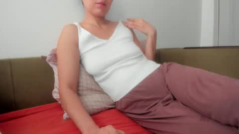 angel_lee__ online show from December 14, 7:03 am