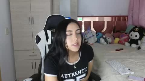 angeline online show from December 3, 3:51 am