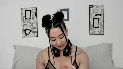 Angel online show from February 9, 3:58 pm