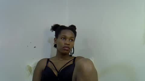 angel_mia5 online show from November 28, 1:52 am