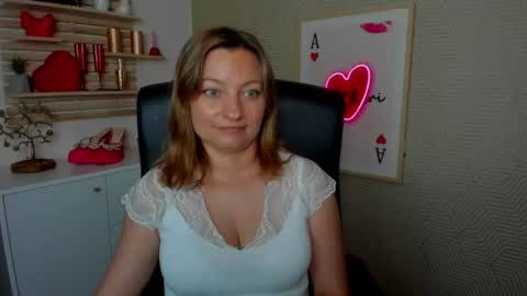 Angela online show from June 24, 6:01 am