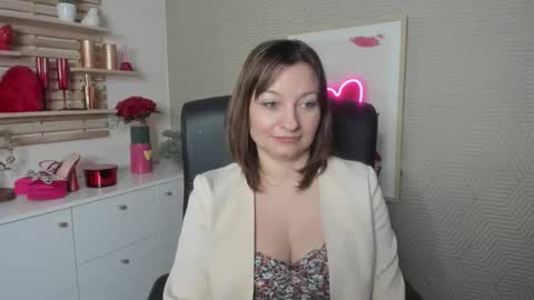 Angela online show from February 27, 8:03 am