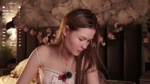Mary online show from June 4, 2:43 pm