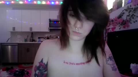 Snapshot of angelalice555 chatting on September 28, 8:08 am angelalice555 online show from September 28, 8:08 am