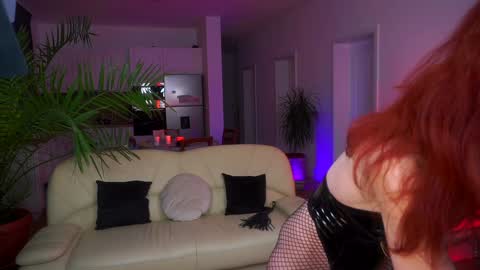 Snapshot of angelandfairieskink chatting on January 19, 4:01 am Aimi Selena Daisy online show from January 19, 4:01 am