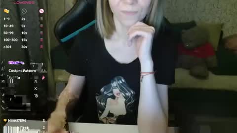 AngelCute32 online show from October 31, 3:27 pm