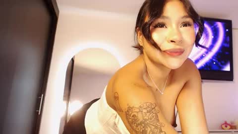 angelesxoxo online show from October 19, 2:35 am