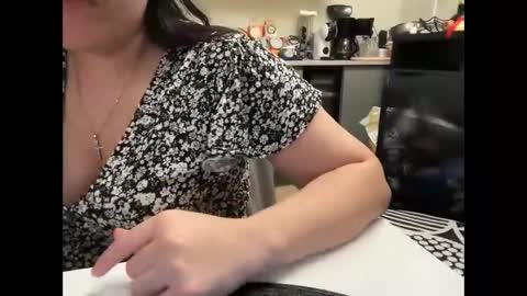 AngelHarly online show from March 5, 6:34 pm