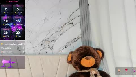 Snapshot of angeli_sexi chatting on October 5, 1:10 am Carolina online show from October 5, 1:10 am