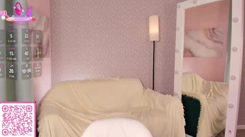 Emma online show from October 2, 1:21 am