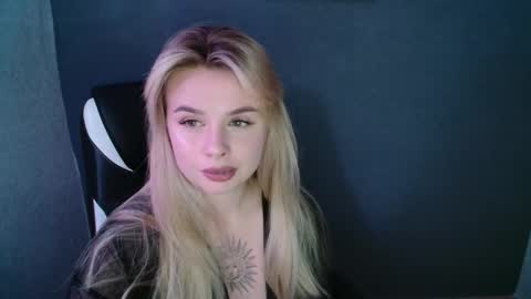 Snapshot of angelicablanch chatting on September 10, 8:53 pm angelicablanch online show from September 10, 8:53 pm