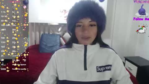 angelie online show from November 18, 4:46 am