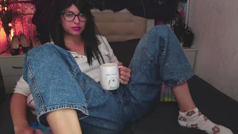 Snapshot of angelika_rouge chatting on September 10, 5:57 pm Angelika Rouge online show from September 10, 5:57 pm