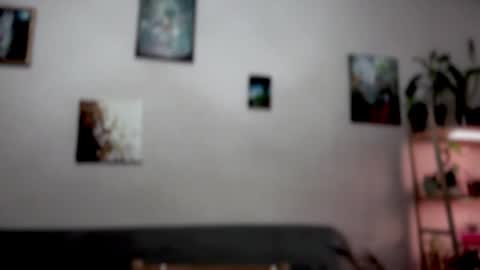 Snapshot of angelika_rouge chatting on March 10, 5:29 pm Angelika Rouge online show from March 10, 5:29 pm