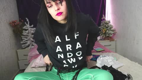 Snapshot of angelika_rouge chatting on January 25, 3:25 pm Angelika Rouge online show from January 25, 3:25 pm