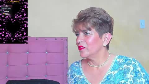 Snapshot of angelina_stone_65 chatting on January 14, 9:51 pm Angelina online show from January 14, 9:51 pm