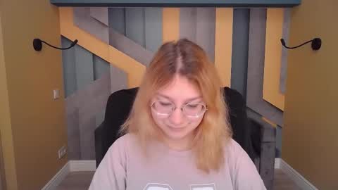 AngelinaLow online show from March 5, 12:45 pm