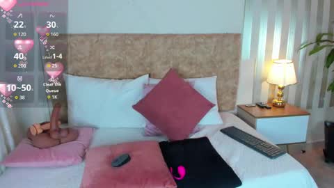 Snapshot of angelinarouse_ chatting on September 23, 12:31 am angelinarouse_ online show from September 23, 12:31 am