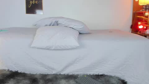 angelinepossy online show from March 11, 12:44 am