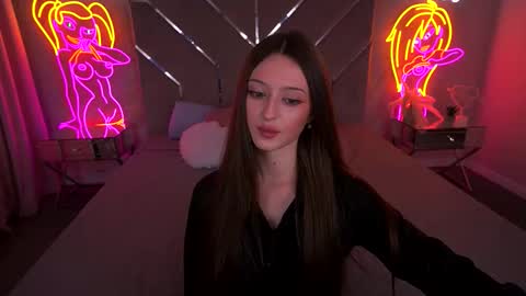 Snapshot of angellblush chatting on October 3, 3:17 pm AngelBlush online show from October 3, 3:17 pm