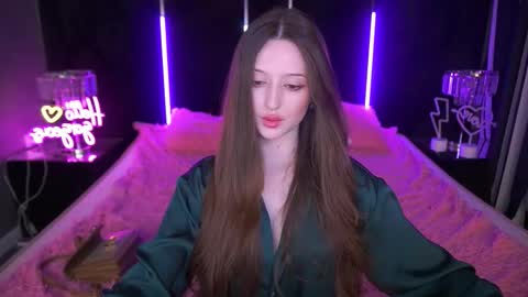 Snapshot of angellblush chatting on October 12, 8:17 am AngelBlush online show from October 12, 8:17 am