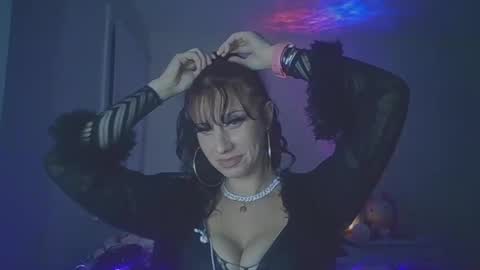 Angel online show from October 22, 9:47 am