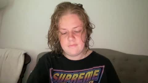 Snapshot of angeloflight273360 chatting on September 28, 12:54 pm Angel of Light online show from September 28, 12:54 pm