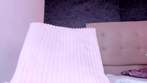 Angela online show from September 12, 2:02 pm