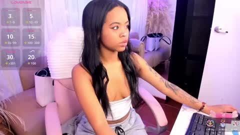 Snapshot of angelsmia_ chatting on September 29, 3:00 am  MIA available content ask online show from September 29, 3:00 am