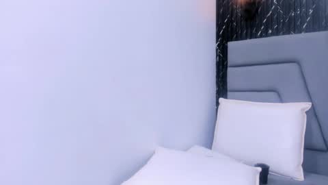 A N G I E.  online show from January 8, 10:25 pm