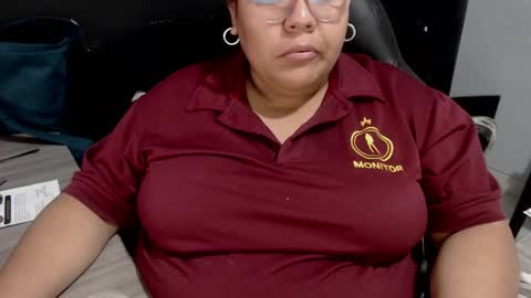 Snapshot of angy_ro12 chatting on March 7, 1:40 pm angy online show from March 7, 1:40 pm
