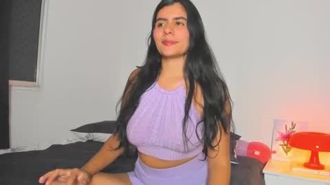 Snapshot of ani_mila chatting on September 27, 6:09 am Ani online show from September 27, 6:09 am