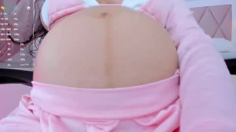 Snapshot of ania_sweet chatting on October 6, 12:49 am Ania online show from October 6, 12:49 am
