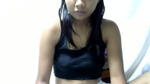 Snapshot of anielah chatting on February 4, 1:34 am anielah online show from February 4, 1:34 am