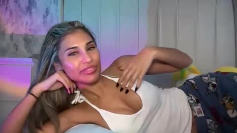 anisha online show from February 10, 10:51 am