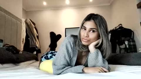 anisha online show from February 15, 12:43 pm