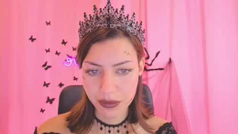 Anni online show from October 31, 6:15 am