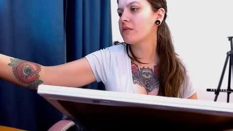 Ann online show from December 2, 1:24 pm